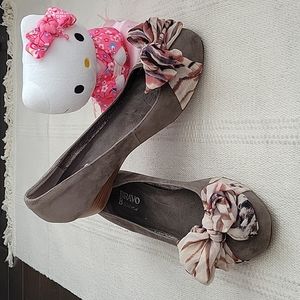 Browns Bravo suede wedges